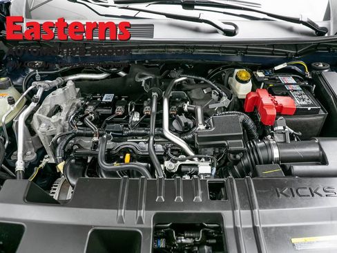 Used 2025 Nissan Kicks S AWD/4WD image 7