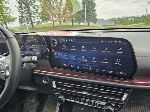 Used 2026 Chevrolet Traverse Z71 w/ Enhanced Driving Package AWD/4WD image 13