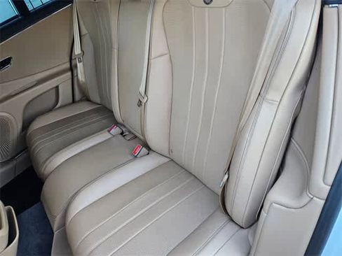 Used 2022 Bentley Flying Spur Plug-In Hybrid image 17