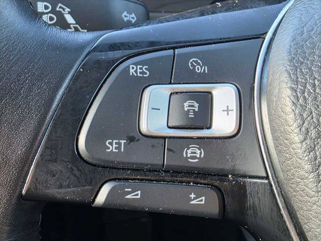Used 2019 Volkswagen Tiguan SEL w/ 3rd Row Seat Package AWD/4WD image 31