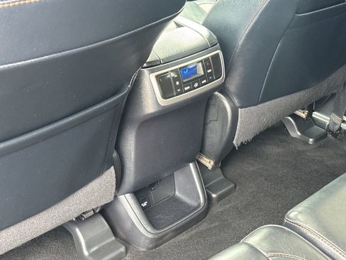 Used 2016 Toyota Highlander XLE AWD/4WD image 40