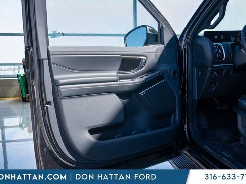 New 2026 Ford Expedition Max Platinum w/ Stealth Appearance Package AWD/4WD image 13