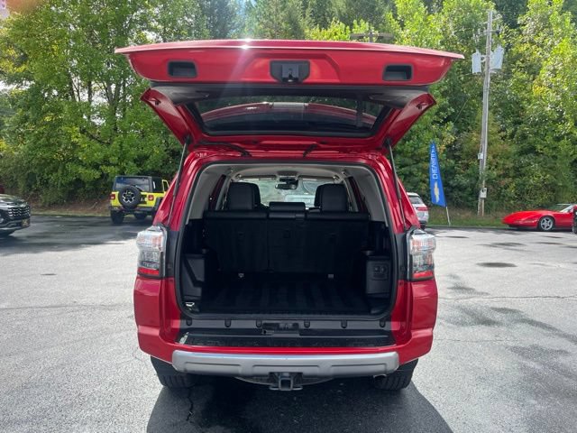 Used 2023 Toyota 4Runner TRD Off-Road Premium AWD/4WD image 17