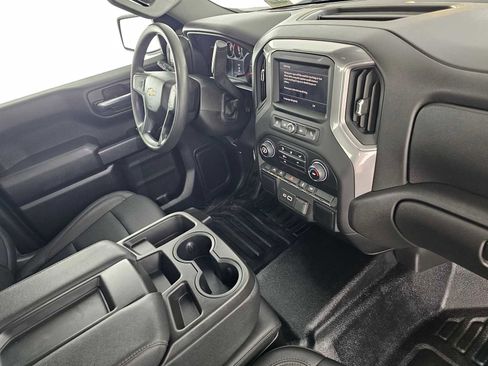 Used 2022 Chevrolet Silverado 1500 W/T w/ Trailering Package image 11