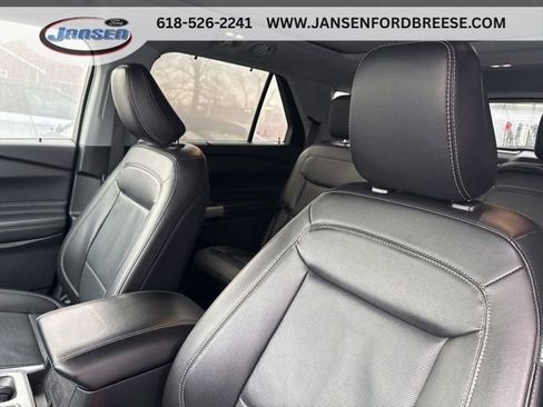 Used 2022 Ford Explorer Limited w/ Equipment Group 301A image 12