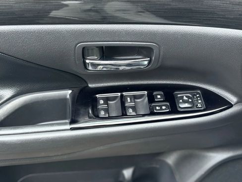 Used 2016 Mitsubishi Outlander SEL image 13