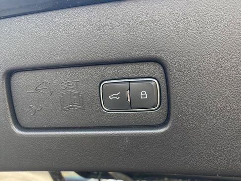 Used 2021 Lincoln Aviator Reserve w/ Equipment Group 201A RWD image 23