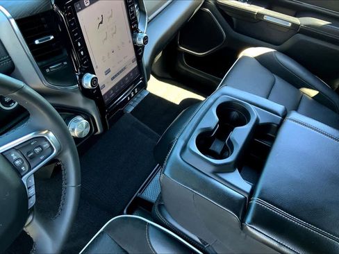 Used 2025 RAM 1500 Laramie image 16