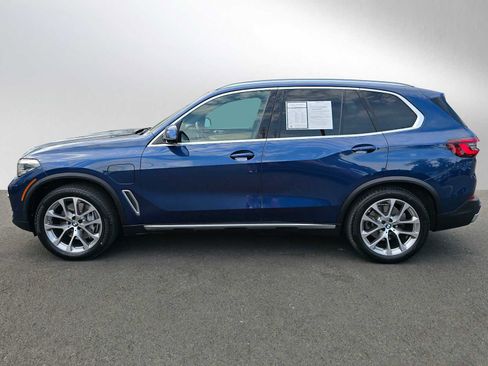 Used 2021 BMW X5 xDrive45e w/ Premium Package image 4