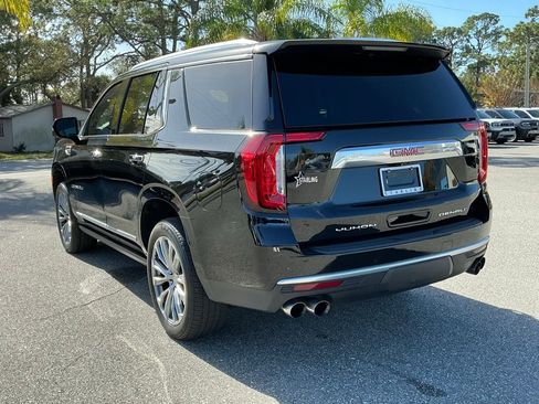 Used 2021 GMC Yukon Denali w/ Denali Premium Package image 5