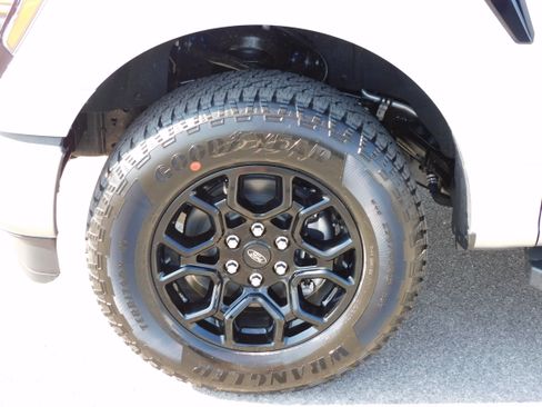 New 2025 Ford F150 XLT w/ Equipment Group 302A MID image 9