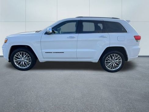 Used 2017 Jeep Grand Cherokee Overland image 3