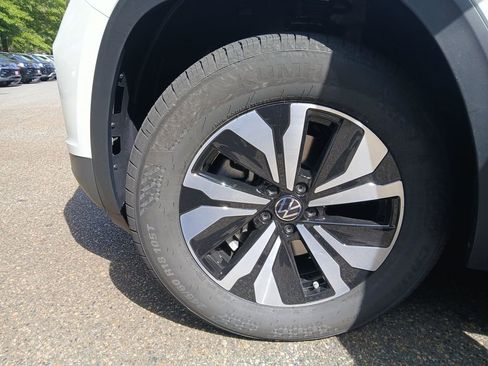 New 2026 Volkswagen Atlas Cross Sport SE AWD/4WD image 25