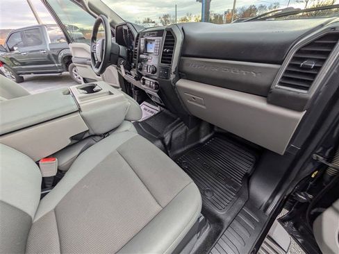 Used 2020 Ford F250 XL w/ STX Appearance Package image 22