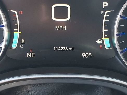 Used 2020 Chrysler Pacifica Touring-L Plus FWD image 23