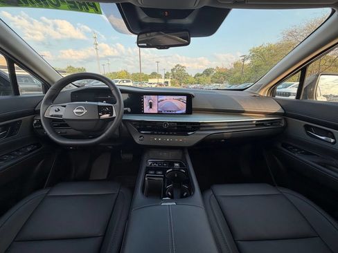 Used 2025 Nissan Murano SL AWD/4WD image 29