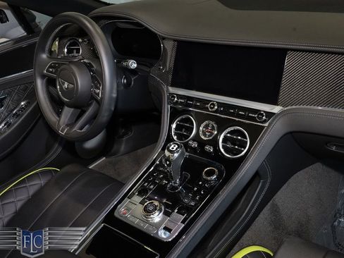 Used 2021 Bentley Continental GT image 27