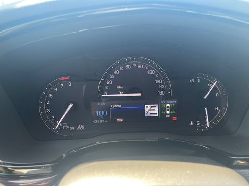 Used 2017 Cadillac XT5 Premium Luxury w/ Driver Assist Package FWD image 15