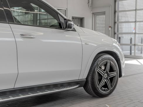Certified 2025 Mercedes-Benz GLE 450e 4MATIC image 32