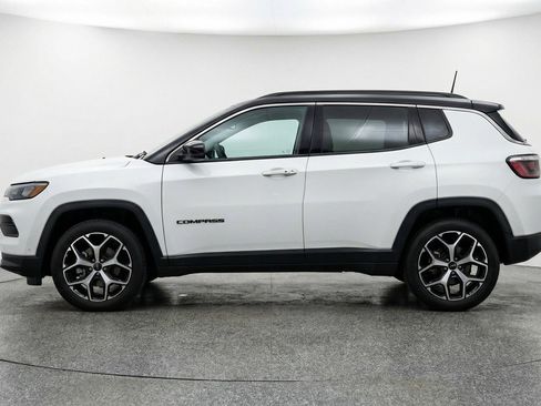 Used 2025 Jeep Compass Limited AWD/4WD image 5
