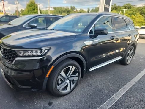 Used 2023 Kia Sorento EX AWD/4WD image 1