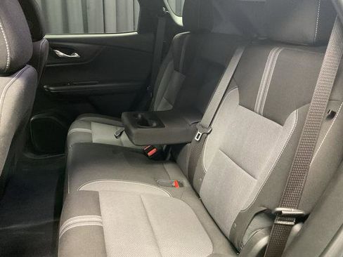 Used 2025 Chevrolet Blazer LT w/ Convenience Package image 9