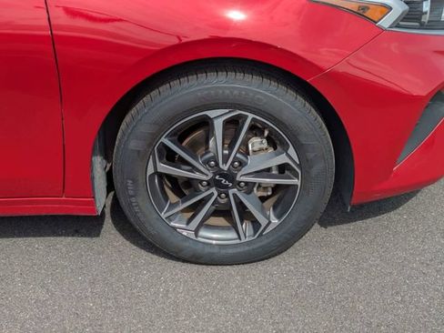 Used 2024 Kia Forte LXS FWD image 11
