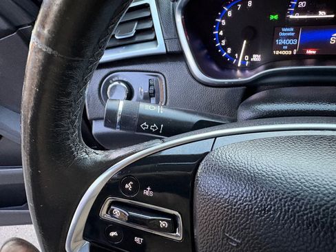 Used 2015 Cadillac SRX FWD image 33