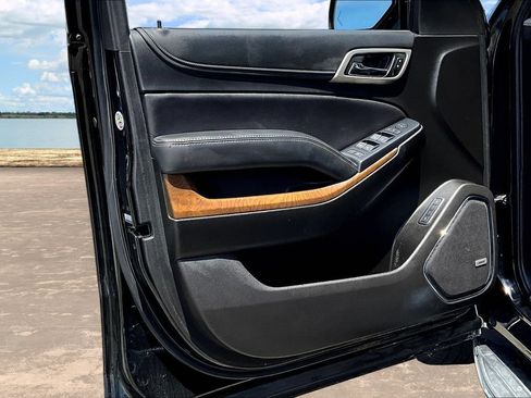 Used 2019 GMC Yukon XL Denali RWD image 19