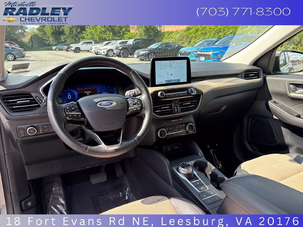 Used 2022 Ford Escape Titanium w/ Titanium Elite Package AWD/4WD image 14