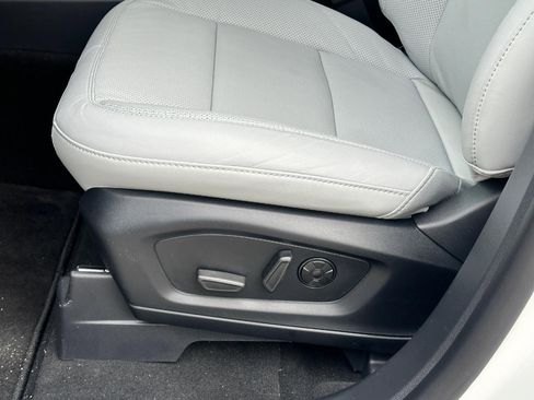 New 2026 Ford Explorer Platinum w/ LUX Leather Package AWD/4WD image 14