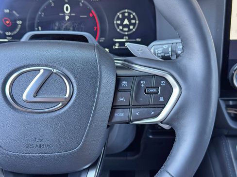 Used 2024 Lexus GX 550 w/ Cold Area Package image 23