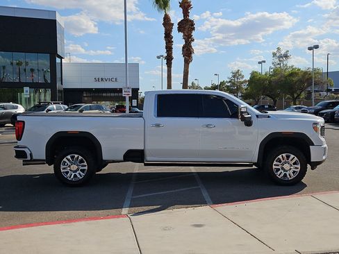 Certified 2022 GMC Sierra 3500 Denali w/ Denali Ultimate Package AWD/4WD image 6