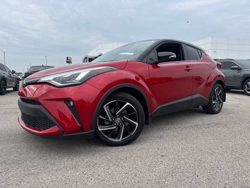 Used 2022 Toyota C-HR Limited FWD image 1