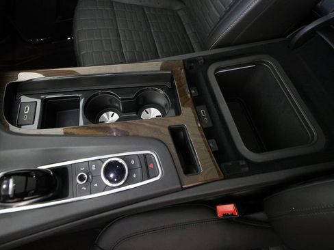 Used 2021 Cadillac Escalade ESV Sport Platinum w/ LPO, ONYX Package AWD/4WD image 36