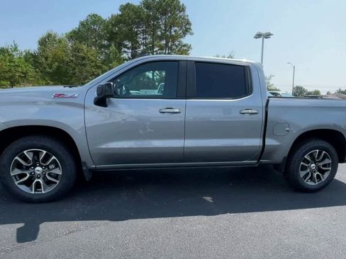 Used 2023 Chevrolet Silverado 1500 RST image 5
