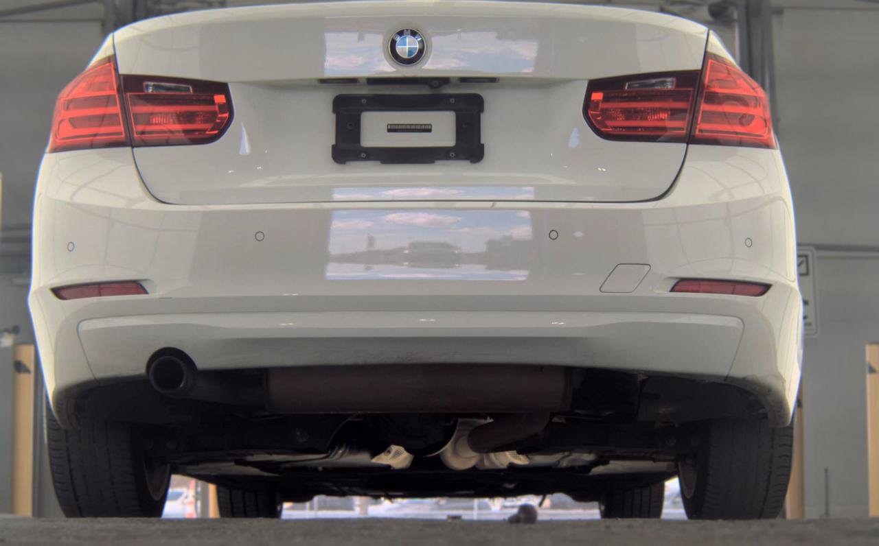 Used 2015 BMW 320i Sedan RWD image 7