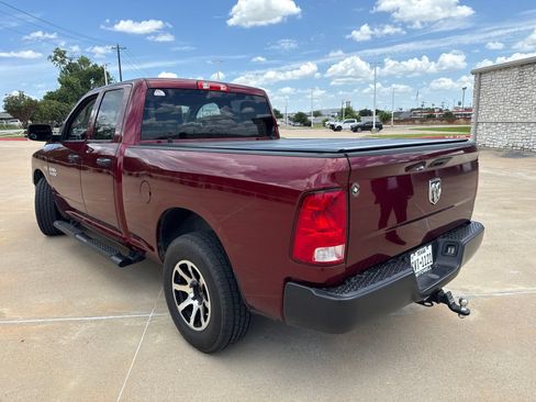Used 2019 RAM 1500 Tradesman RWD image 3
