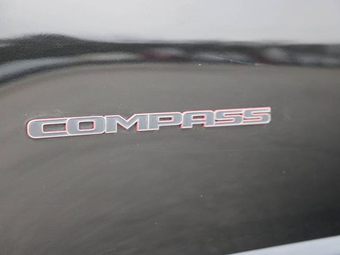 Used 2020 Jeep Compass Trailhawk AWD/4WD image 29