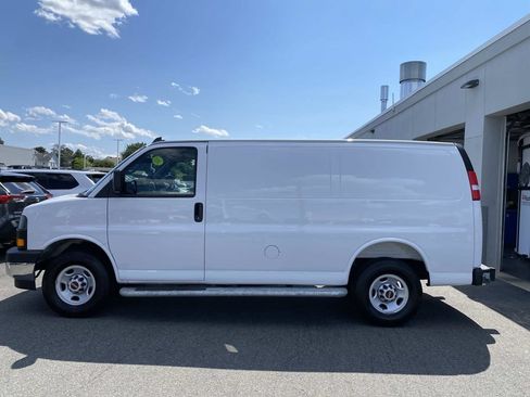 Used 2025 GMC Savana 2500 w/ Driver Convenience Package RWD image 6