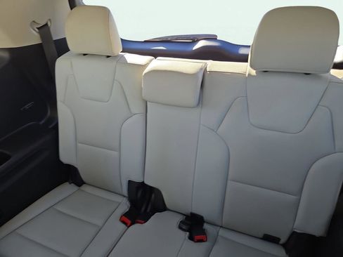 Used 2023 Kia Telluride EX w/ EX Captain's Chair Package image 21