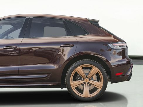 Used 2023 Porsche Macan GTS w/ Sport Chrono Package image 28