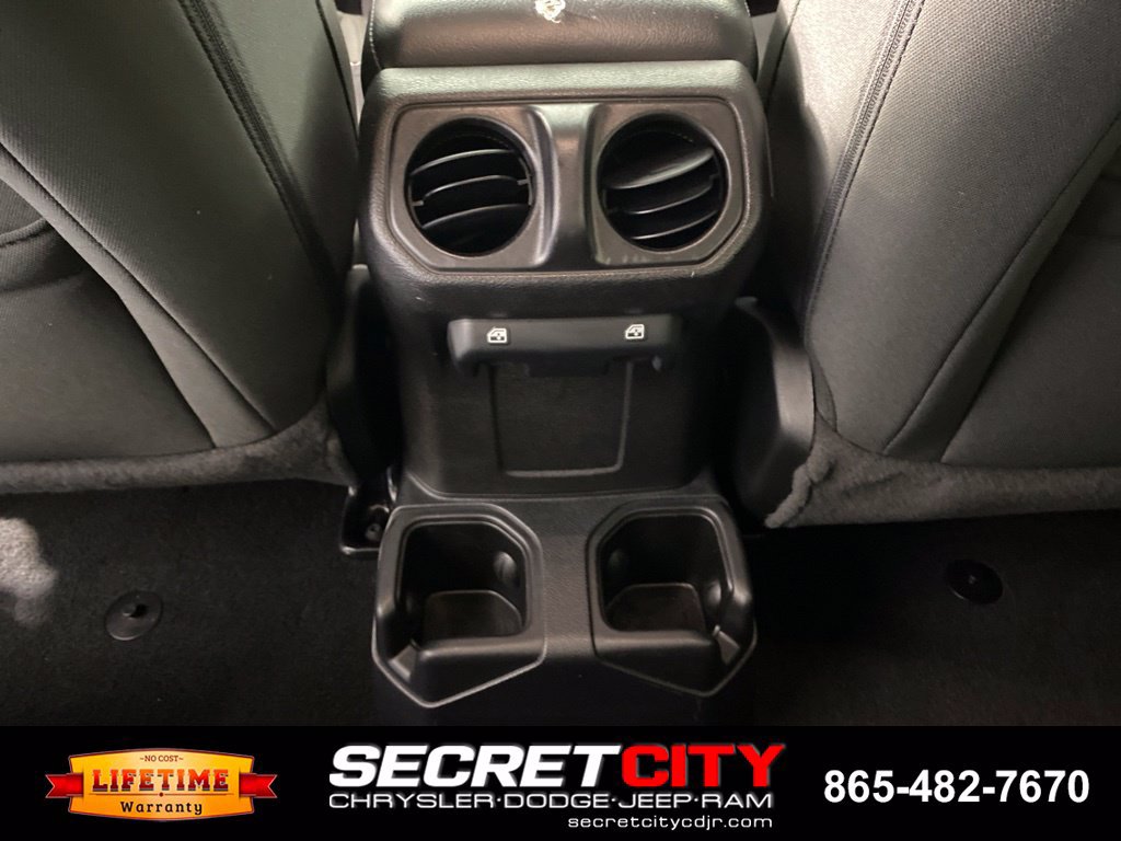Used 2021 Jeep Wrangler Unlimited Sport AWD/4WD image 27