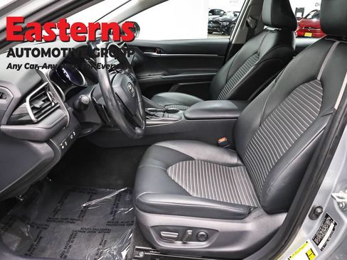 Used 2022 Toyota Camry SE FWD image 13