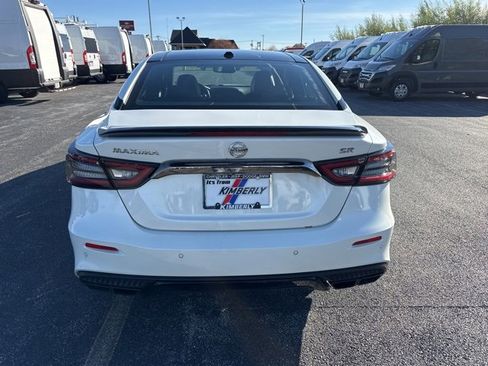 Used 2019 Nissan Maxima SR w/ Premium Package image 6