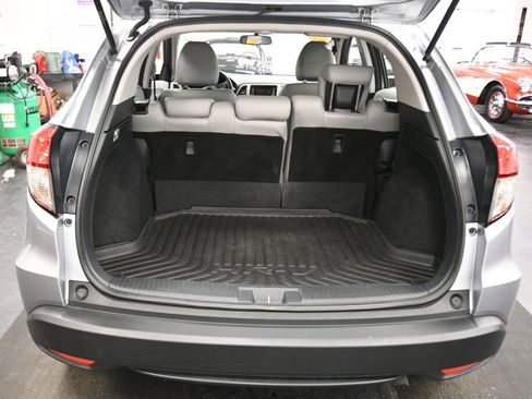 Used 2021 Honda HR-V LX image 22