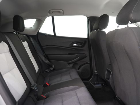 Used 2024 Chevrolet Trax LS w/ Driver Confidence Package FWD image 13