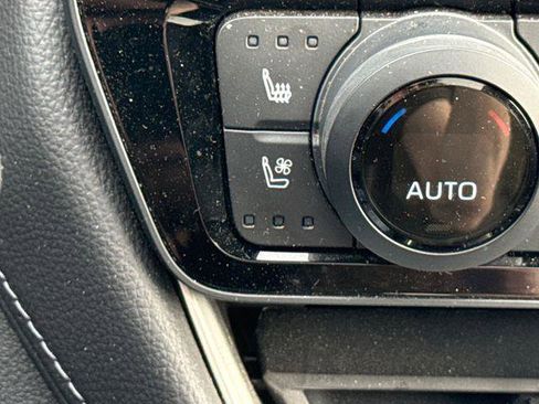 Certified 2024 Toyota Grand Highlander AWD Hybrid image 12