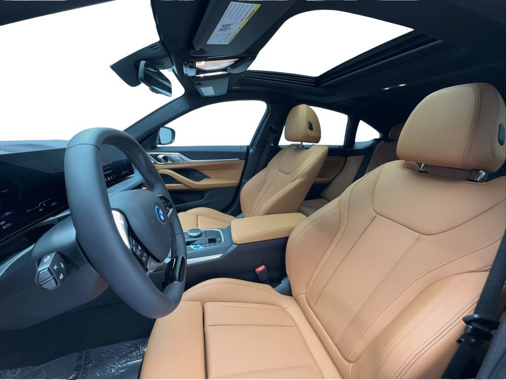 Used 2025 BMW i4 eDrive40 w/ Driving Assistance Package RWD image 19
