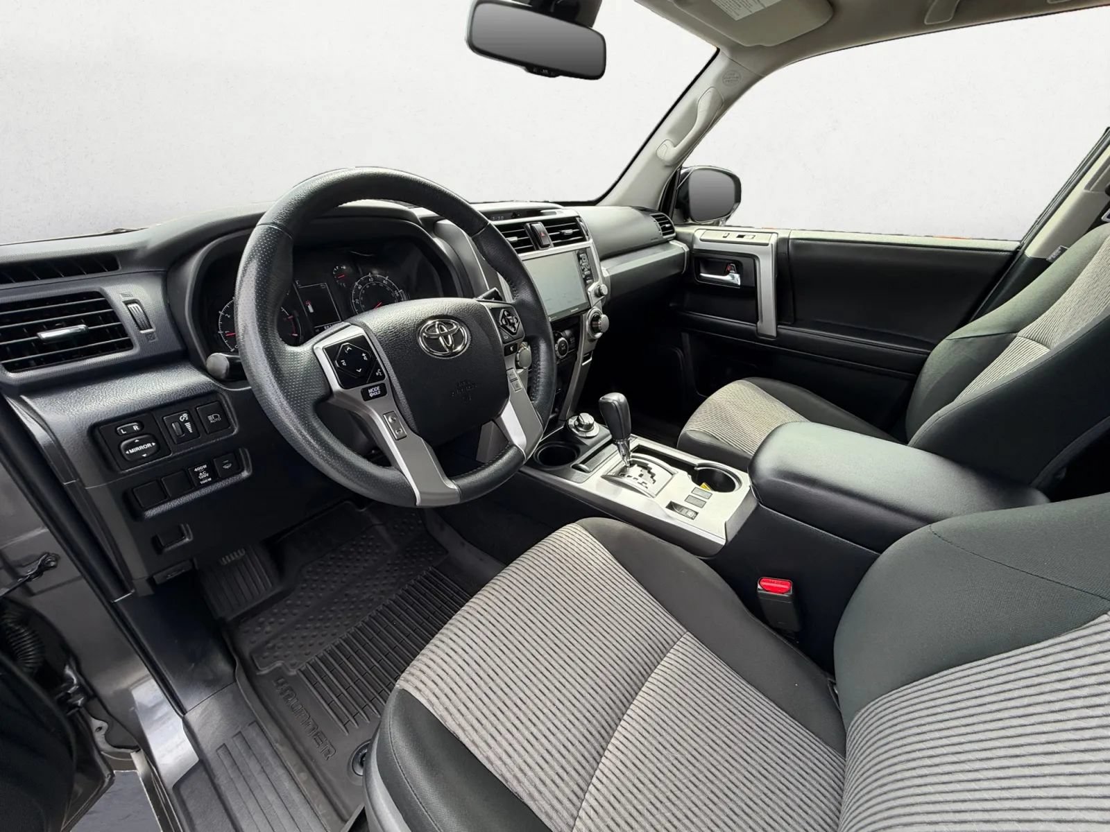 Used 2022 Toyota 4Runner SR5 w/ 4Runner Black Package (TMS) AWD/4WD image 14